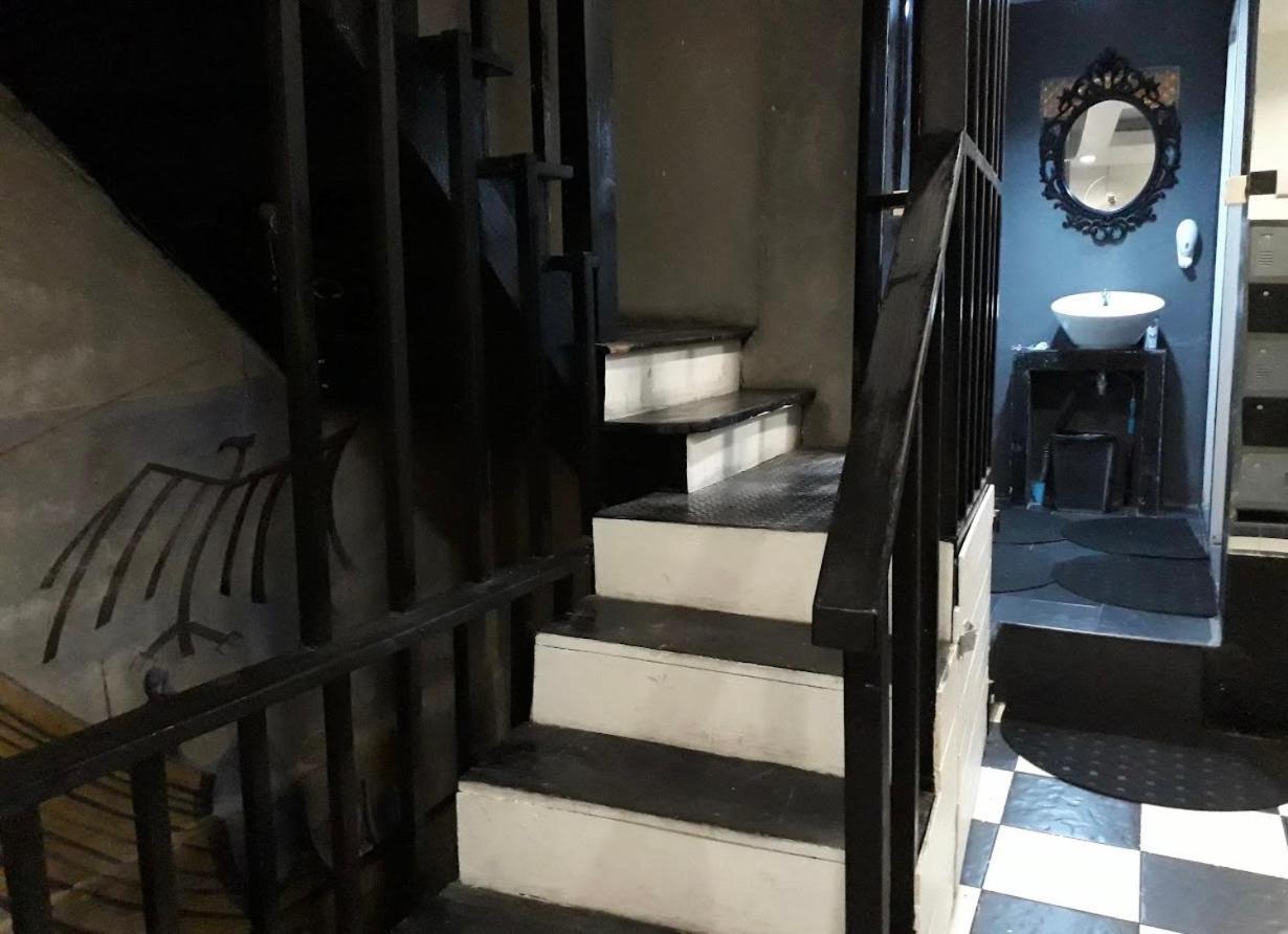 858Hostel Bkk In Khaosan Road Бангкок Экстерьер фото